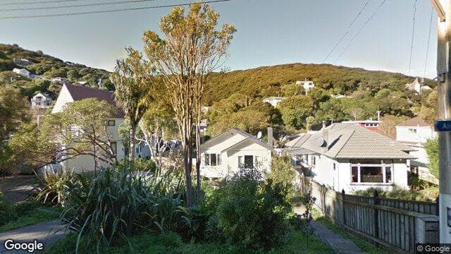 66 Airlie Road