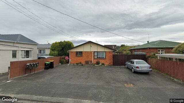b/30 Grove Street
