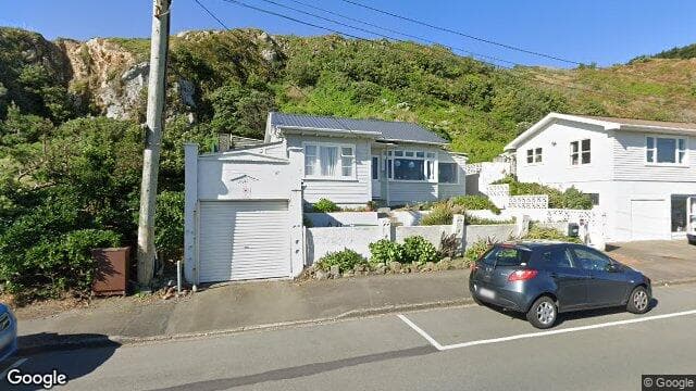 33 Moa Point Road