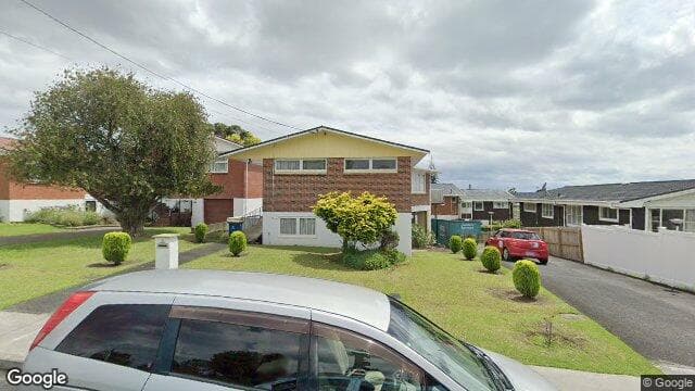18 Lyndhurst Road