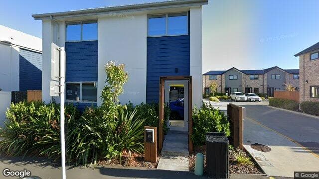 2/8 Riccarton Road
