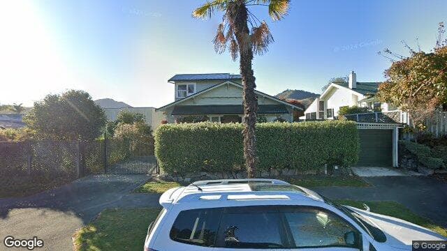 Street view of 415 Trafalgar St
