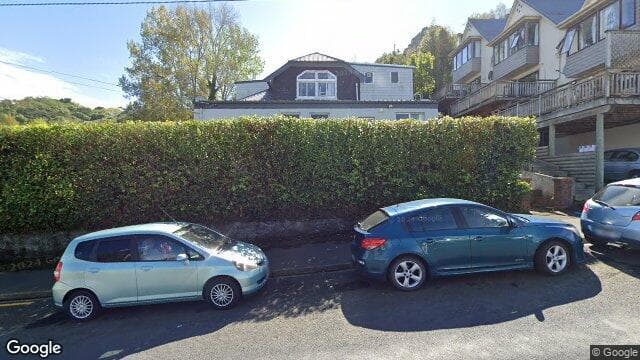 Street view of 162B Dundas Street