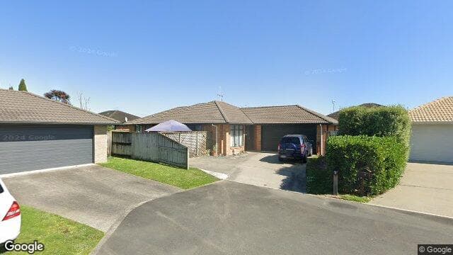 8 Holcroft Place