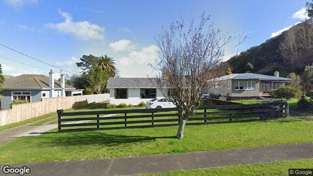 61 Roberts Avenue