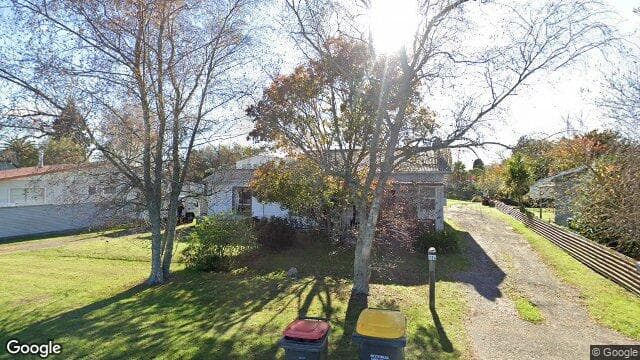 15B Robinson Avenue