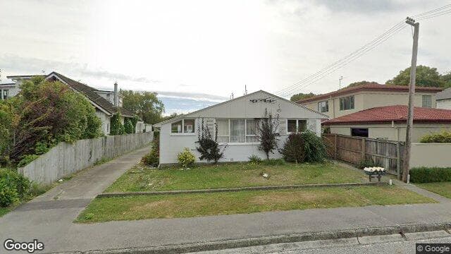 1/74 Saint James Avenue