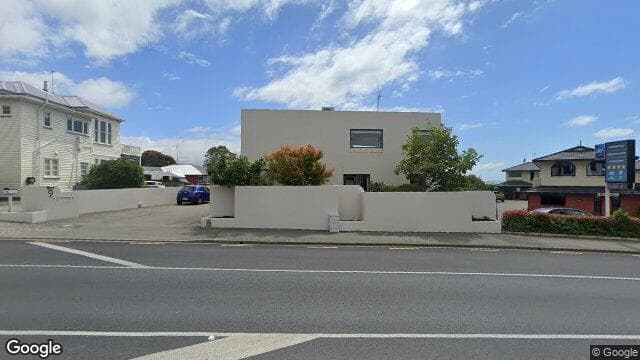 2/9 Evans Street