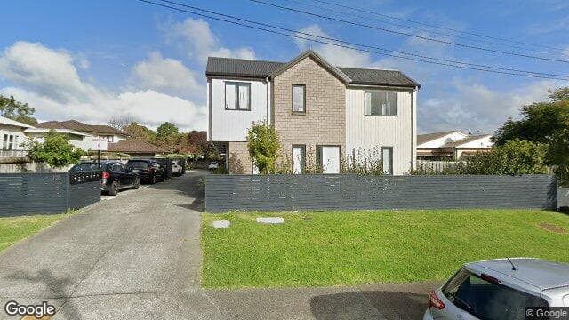 7/12 Glendon Avenue