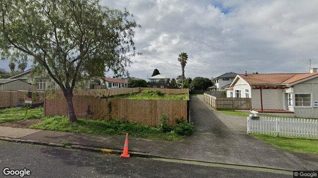 Street view of 8A Parry Rd