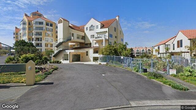 Street view of 87 Waterside Crescent