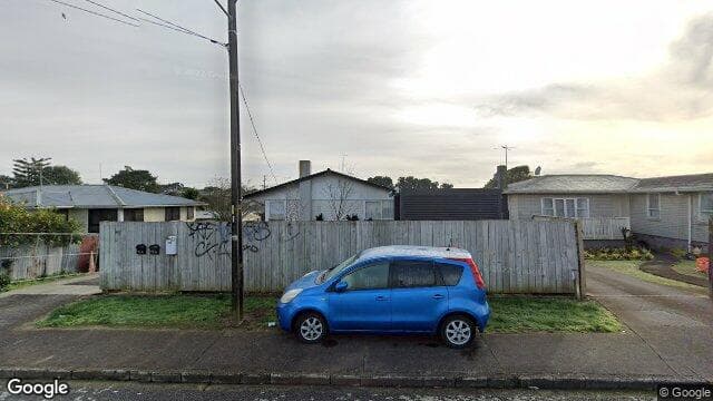 15A Parker Crescent