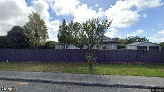 50 Glenfield Crescent